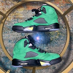 Air Jordan 5 Retro SE 'Oregon'.